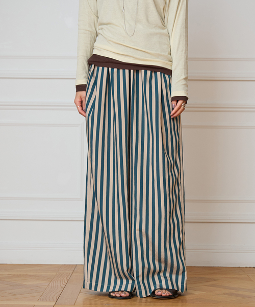 IENA LA BOUCLE(イエナラブークル)の「IENA LA BOUCLE ワイドストライプパンツ(その他パンツ・レディース・グリーン系その他・38/36)」の4枚目の写真