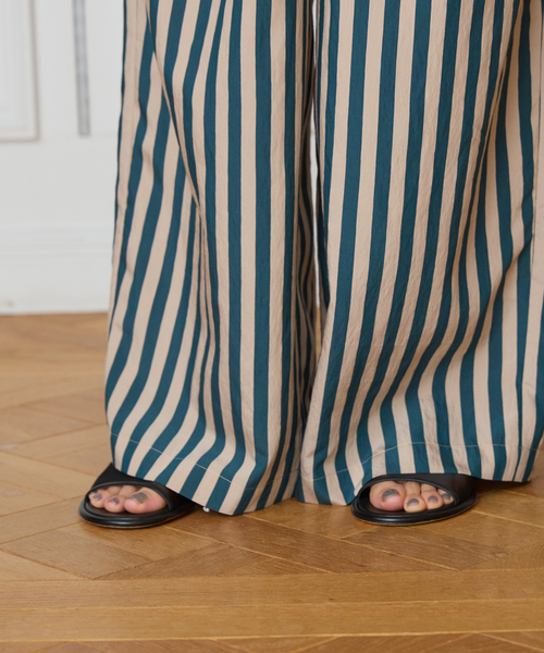 IENA LA BOUCLE(イエナラブークル)の「IENA LA BOUCLE ワイドストライプパンツ(その他パンツ・レディース・グリーン系その他・38/36)」の10枚目の写真