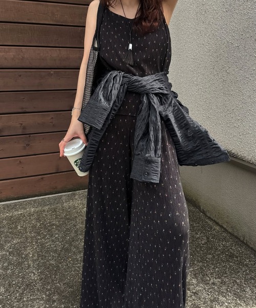 WILLFULLY(ウィルフリー)の「glitter cord flare pleats camisole(キャミソール・レディース・ダークブラウン/ブラック系その他/モスグリーン・FREE)」の8枚目の写真