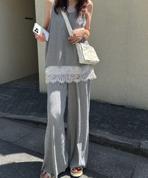 WILLFULLY(ウィルフリー)の「glitter cord flare pleats camisole(キャミソール・レディース・ダークブラウン/ブラック系その他/モスグリーン・FREE)」の14枚目の写真