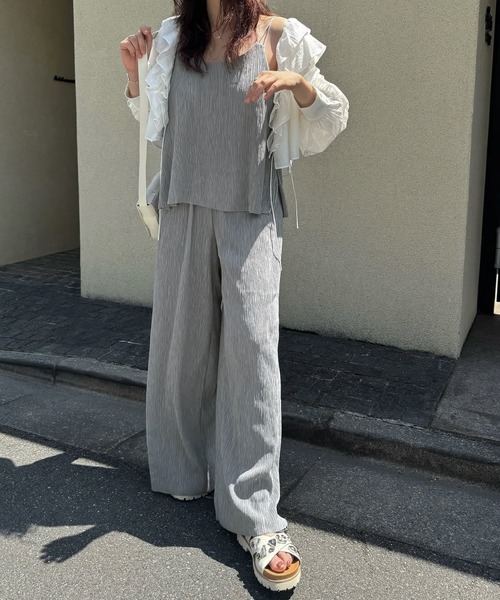 WILLFULLY(ウィルフリー)の「glitter cord flare pleats camisole(キャミソール・レディース・ダークブラウン/ブラック系その他/モスグリーン・FREE)」の15枚目の写真