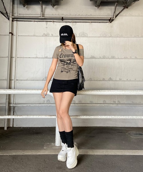 non-hedge(ノンヘッジ)の「スカルサイドドロストワンショルダーTシャツ(Tシャツ/カットソー・レディース・ブラック/グレー/カーキ/ワインレッド/オフホワイト・FREE)」の6枚目の写真