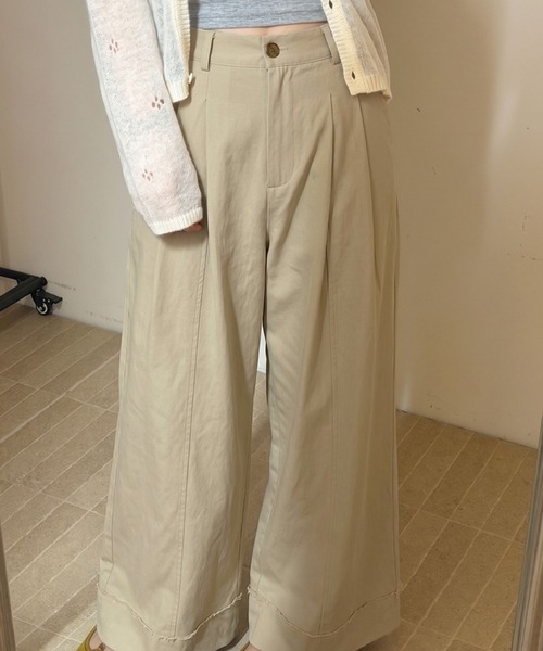 2ly2(トゥーリートゥー)の「ハイウエストワイドパンツ レディース タック入り ゆったりシルエット(その他パンツ・レディース・ホワイト/ベージュ/ブラック・FREE)」の1枚目の写真