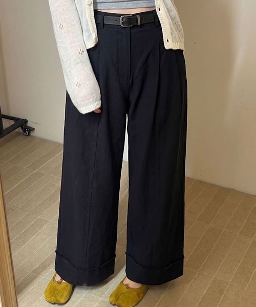 2ly2(トゥーリートゥー)の「ハイウエストワイドパンツ レディース タック入り ゆったりシルエット(その他パンツ・レディース・ホワイト/ベージュ/ブラック・FREE)」の3枚目の写真