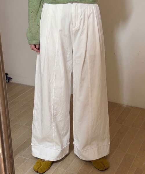 2ly2(トゥーリートゥー)の「ハイウエストワイドパンツ レディース タック入り ゆったりシルエット(その他パンツ・レディース・ホワイト/ベージュ/ブラック・FREE)」の5枚目の写真
