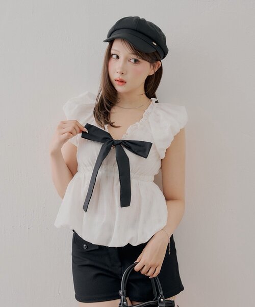 Chico(チコ)の「【新色追加/前後2way】リボンペプラムブラウス(シャツ/ブラウス・レディース・ブラック系その他2/ブラウン/ホワイト/ベージュ系その他2・FREE)」の5枚目の写真