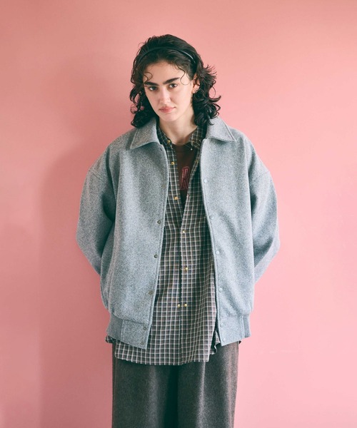 kha:ki(カーキ)の「「KHA:KI / カーキ」LOOSE VARSITY JACKET(その他アウター・レディース・ブラウン/グレー/ブラック・2/1)」の20枚目の写真