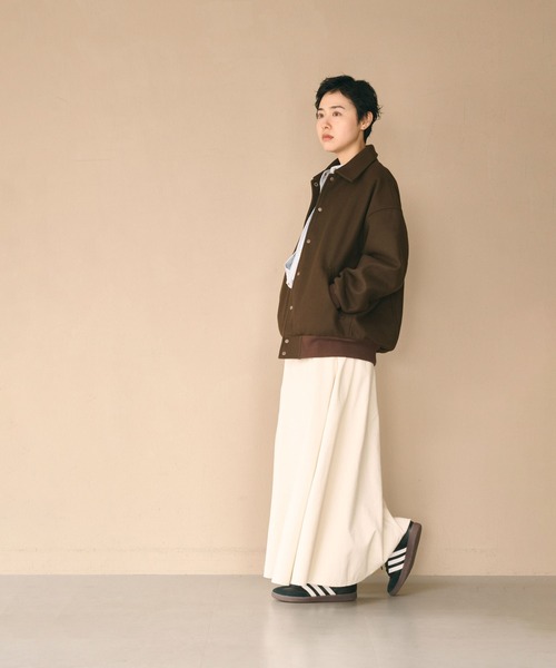 kha:ki(カーキ)の「「KHA:KI / カーキ」LOOSE VARSITY JACKET(その他アウター・レディース・ブラウン/グレー/ブラック・2/1)」の4枚目の写真