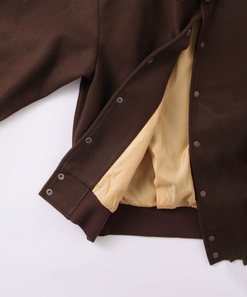 kha:ki(カーキ)の「「KHA:KI / カーキ」LOOSE VARSITY JACKET(その他アウター・レディース・ブラウン/グレー/ブラック・2/1)」の14枚目の写真