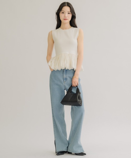 NEUNA(ヌナ)の「【全骨格スタイルアップ◎】ペプラムバルーンノースリトップス(Tシャツ/カットソー・レディース・ブラック/アイボリー・FREE)」の9枚目の写真