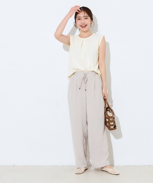 coca(coca)(コカ)の「【伊藤千晃様着用】\速乾/ ノースリーブタックブラウス(シャツ/ブラウス・レディース・ストライプ/アイボリー・M/L/S)」の14枚目の写真