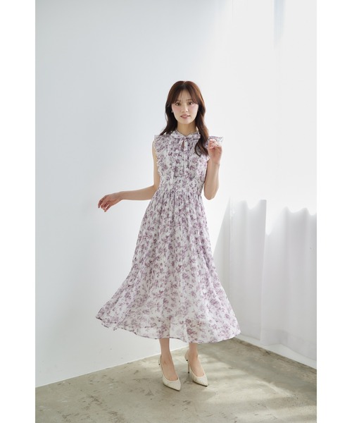 tocco closet（トッコ　クローゼット）の「リボン付きウエストシャーリングアンティークフラワープリントプリーツワンピース（ワンピース・レディース・チャコールグレー/バーガンディー・M）」の13枚目の写真