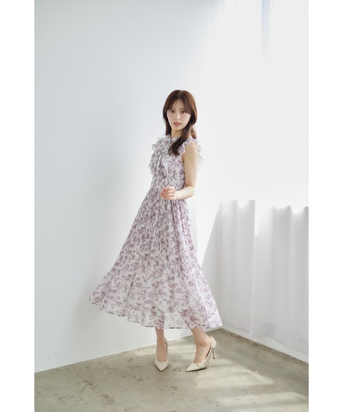 tocco closet（トッコ　クローゼット）の「リボン付きウエストシャーリングアンティークフラワープリントプリーツワンピース（ワンピース・レディース・チャコールグレー/バーガンディー・M）」の14枚目の写真