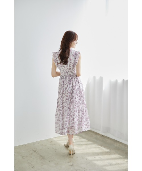 tocco closet（トッコ　クローゼット）の「リボン付きウエストシャーリングアンティークフラワープリントプリーツワンピース（ワンピース・レディース・チャコールグレー/バーガンディー・M）」の16枚目の写真