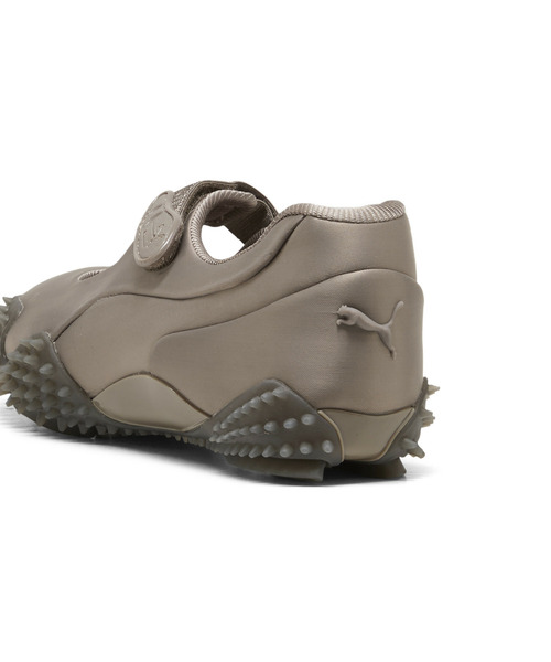 PUMA(プーマ)の「PUMA プーマ ウィメンズ モストロ フェイ サテン スニーカー(スニーカー・レディース・グレー/ブラック×ピンク・23.5cm/23.0cm/22.5cm/25.0cm/24.5cm/24.0cm/26.0cm/25.5cm/22.0cm)」の6枚目の写真