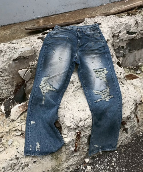 Chikashitsu +(チカシツプラス)の「【Chikashitsu +】super-destroyed damage wide denim pants / 【チカシツプラス】スーパーデストロイドダメージワイドデニムパンツ(デニムパンツ・メンズ・ブルー・M/S)」の22枚目の写真