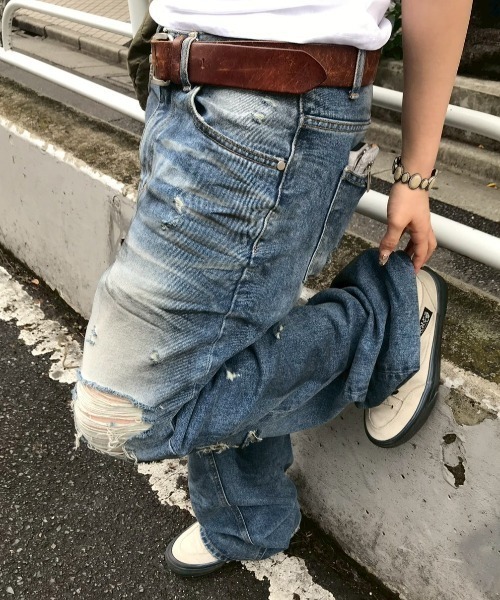 Chikashitsu +(チカシツプラス)の「【Chikashitsu +】super-destroyed damage wide denim pants / 【チカシツプラス】スーパーデストロイドダメージワイドデニムパンツ(デニムパンツ・メンズ・ブルー・M/S)」の20枚目の写真
