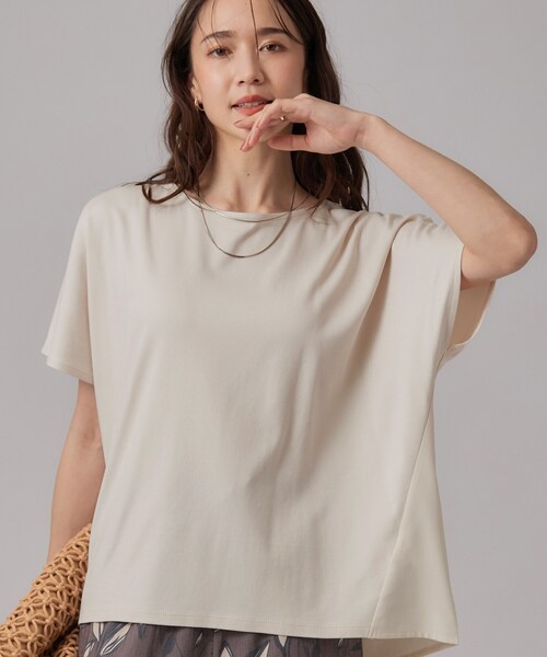 SHOO・LA・RUE(シューラルー)の「【体型カバー/S-LL】後ろ姿も映える 異素材ドッキングトップス(Tシャツ/カットソー・レディース・ホワイト/ブラック/ライトベージュ/ベビーピンク・01/02/03/04)」の3枚目の写真