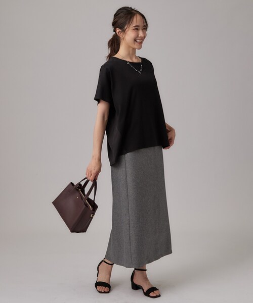 SHOO・LA・RUE(シューラルー)の「【体型カバー/S-LL】後ろ姿も映える 異素材ドッキングトップス(Tシャツ/カットソー・レディース・ホワイト/ブラック/ライトベージュ/ベビーピンク・01/02/03/04)」の15枚目の写真
