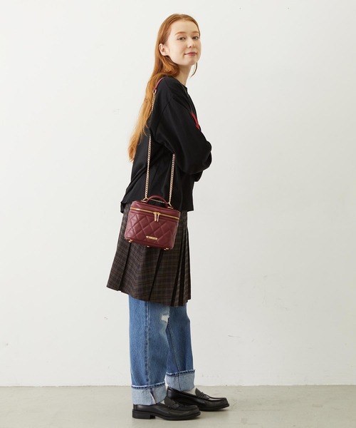 MILKFED.(ミルクフェド)の「VANITY BAG(ショルダーバッグ・レディース・ブラック/レッド/ライトピンク・ONE SIZE)」の9枚目の写真