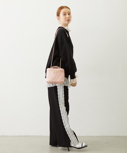 MILKFED.(ミルクフェド)の「VANITY BAG(ショルダーバッグ・レディース・ブラック/レッド/ライトピンク・ONE SIZE)」の16枚目の写真