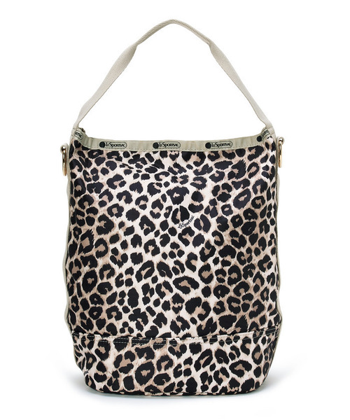 LeSportsac(レスポートサック)の「CONVERTIBLE BUCKET BAG ラテレオパード(ショルダーバッグ・レディース・ベージュ・FREE)」の6枚目の写真
