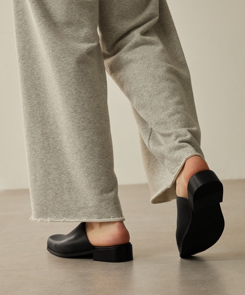 CALLNE(カルネ)の「【CALLNE】Real Leather Square Low-heel Mule Sandal / スクエアローヒールミュールサンダル(サンダル・メンズ・ブラック・39/43/41)」の7枚目の写真