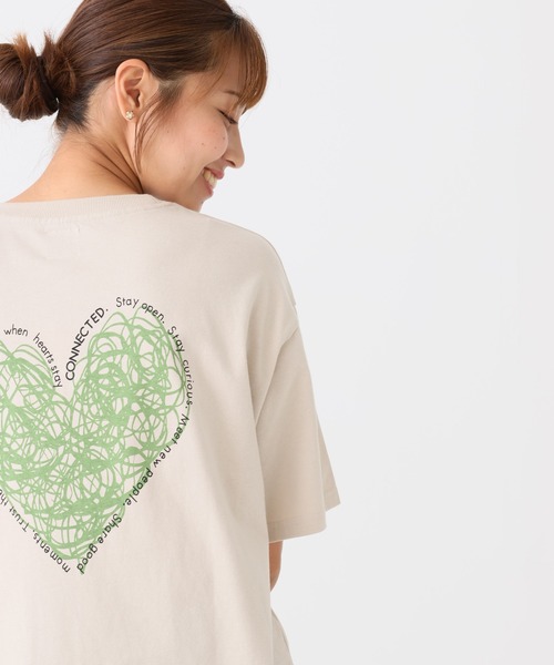 HEART MARKET(ハートマーケット)の「ぐるぐるハートT(ハートの日スペシャルデザイン)(Tシャツ/カットソー・レディース・ナチュラル/ホワイト/ブラック/チャコール・FREE)」の4枚目の写真