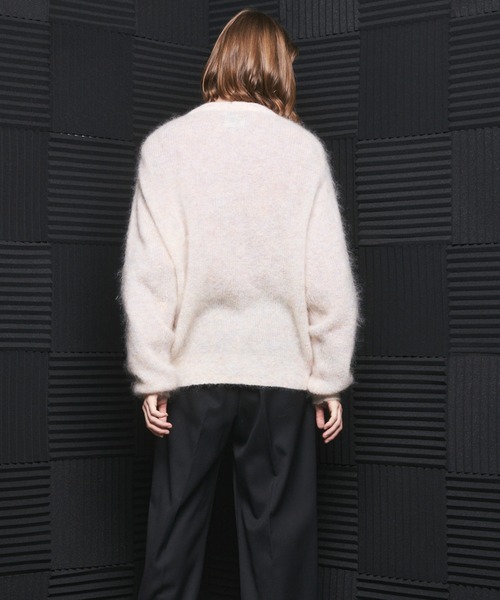MAISON SPECIAL（メゾンスペシャル）の「《UNISEX》キッドモヘヤプライムオーバーVネックセーター/Kid Mohair Prime-Over V-neck Sweater【MAISON SPECIAL/メゾンスペシャル】（ニット/セーター・メンズ・ホワイト/キャメル/ラベンダー・2/1/0）」の20枚目の写真