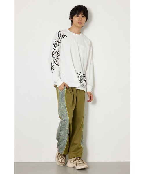 RODEO CROWNS WIDE BOWL(ロデオクラウンズワイドボウル)の「ショルダーロゴ長袖Tシャツ(Tシャツ/カットソー・メンズ・ダークグリーン/ホワイト/ブラック・MEDIUM/LARGE)」の6枚目の写真