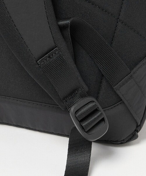 THE NORTH FACE(ザノースフェイス)の「<THE NORTH FACE>フィーカス パック デイパック(バックパック/リュック・メンズ・ブラック・FREE)」の15枚目の写真