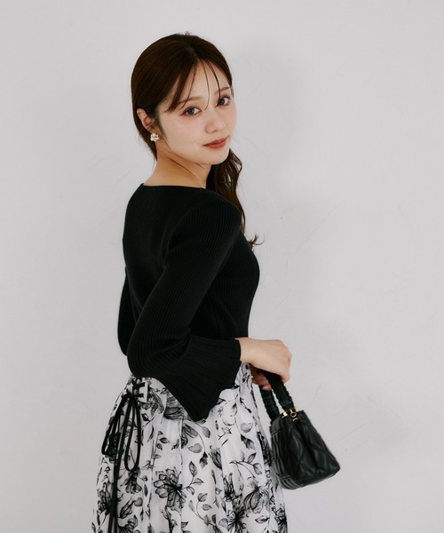 tocco closet（トッコ　クローゼット）の「ハートネックフレアスリーブリブニットプルオーバー（ニット/セーター・レディース・ブラック/ピンク/アイボリー・M）」の10枚目の写真