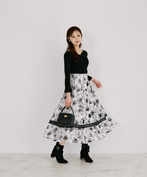 tocco closet（トッコ　クローゼット）の「ハートネックフレアスリーブリブニットプルオーバー（ニット/セーター・レディース・ブラック/ピンク/アイボリー・M）」の6枚目の写真