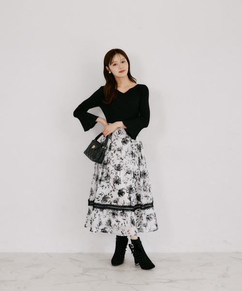 tocco closet（トッコ　クローゼット）の「ハートネックフレアスリーブリブニットプルオーバー（ニット/セーター・レディース・ブラック/ピンク/アイボリー・M）」の5枚目の写真