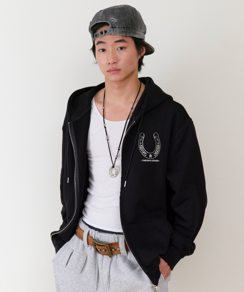 THEVINYLHOUSE（ザバイニルハウス）の「LUCKY HOUSE HOODIE ZIP-UP BLACK（パーカー・メンズ・その他・SMALL/MEDIUM/LARGE）」の4枚目の写真