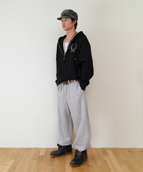 THEVINYLHOUSE（ザバイニルハウス）の「LUCKY HOUSE HOODIE ZIP-UP BLACK（パーカー・メンズ・その他・SMALL/MEDIUM/LARGE）」の8枚目の写真