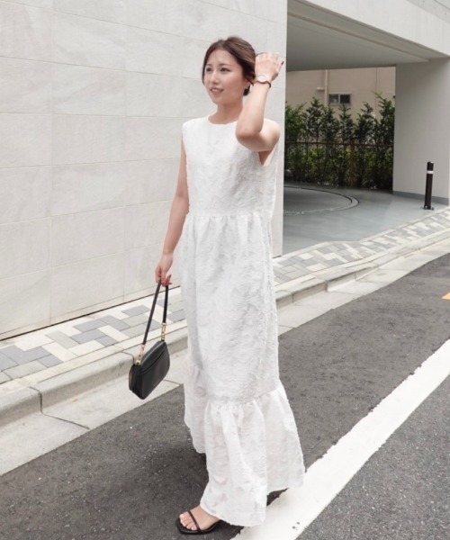 BIRTHDAY BASH(バースデイバッシュ)の「LACE BACK OPEN DRESS(レースバックオープンドレス)(ワンピース・レディース・ホワイト/ブラック・FREE)」の17枚目の写真