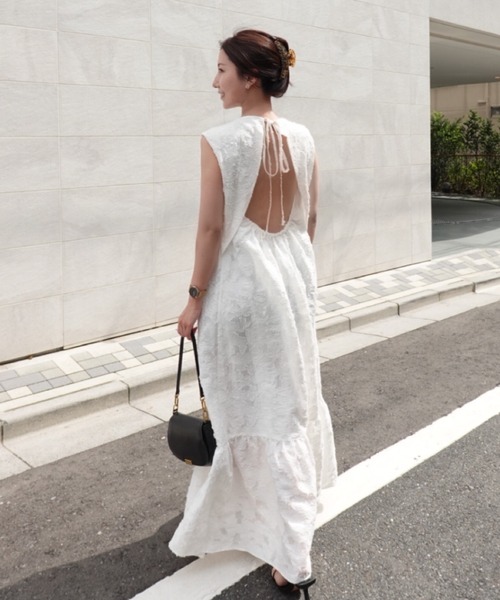 BIRTHDAY BASH(バースデイバッシュ)の「LACE BACK OPEN DRESS(レースバックオープンドレス)(ワンピース・レディース・ホワイト/ブラック・FREE)」の15枚目の写真