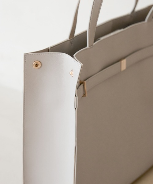 Andemiu（アンデミュウ）の「PCケース付きベルトトートBAG/1076428（トートバッグ・レディース・ライトベージュ/ブラック・FREE）」の11枚目の写真