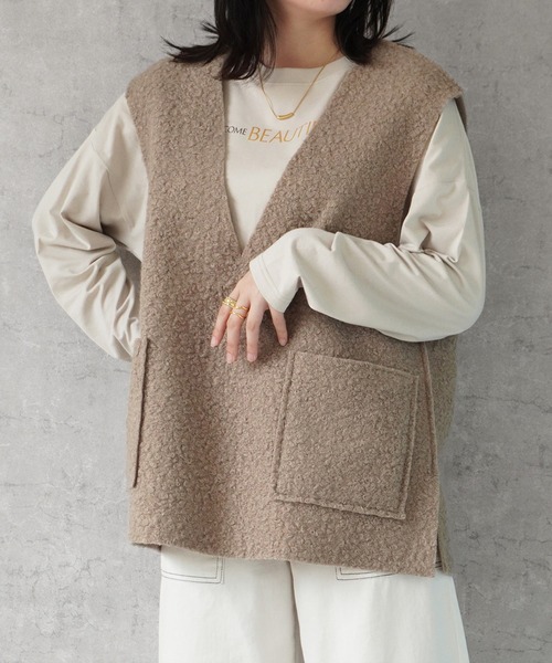 SELECT LEVERY(セレクトリベリー)の「2WAYリバーシブルVネックボアベスト(ベスト・レディース・ブラック/アイボリー/モカ/ライトベージュ・MEDIUM)」の6枚目の写真