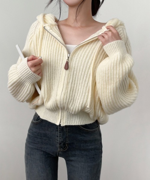 Aelina(エリナ)の「フード付きショートカーディガン(ニット/セーター・レディース・パープル/グレー/オフホワイト/グリーン/ピンク/モカ・FREE)」の1枚目の写真