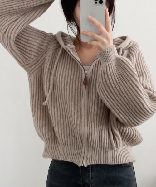 Aelina(エリナ)の「フード付きショートカーディガン(ニット/セーター・レディース・パープル/グレー/オフホワイト/グリーン/ピンク/モカ・FREE)」の20枚目の写真