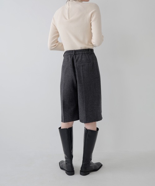 AMUU. PRECIEUSE(アムープレシューズ)の「【SETUP対応】ウールライクタックハーフパンツ(その他パンツ・レディース・チャコールグレー/ブラウン・FREE)」の15枚目の写真