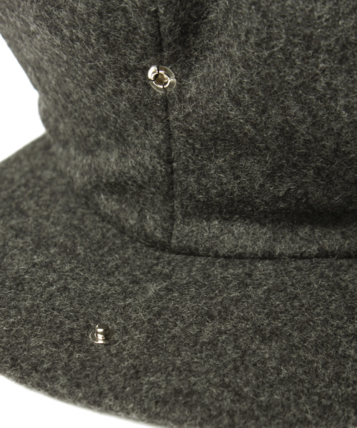 BEAMS(ビームス)の「NEW YORK HAT&CAP CO. / Wool Big Apple(キャスケット・メンズ・チャコールグレー/ブラック・ONE SIZE)」の6枚目の写真