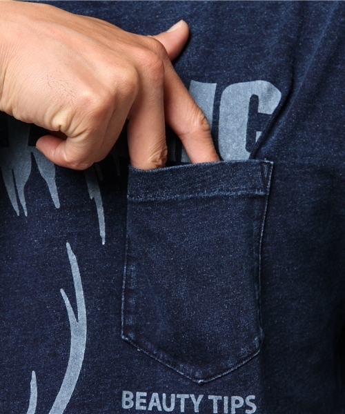 ヒステリックグラマー　THAT YOU DESIRE プリント ポケ付Tシャツ HYSTERIC GLAMOUR（ヒステリックグラマー）の「THAT YOU DESIRE