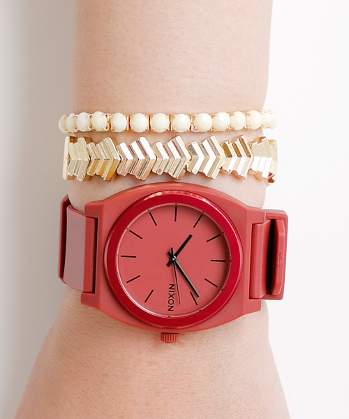 NIXON（ニクソン）の「THE TIME TELLER P（アナログ腕時計・レディース・ブルー/ホワイト×ゴールド/レッド/ブラック/ブラック系その他/ブラック×ブルー/ブラック系その他2・FREE）」の20枚目の写真