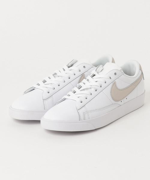 NIKE（ナイキ）の「【NIKE】ナイキ ウィメンズ ブレーザー LOWLE（スニーカー・レディース・ブラック/レッド/ベージュ/グレー・23cm/23.5cm/24.0cm/24.5cm）」の3枚目の写真