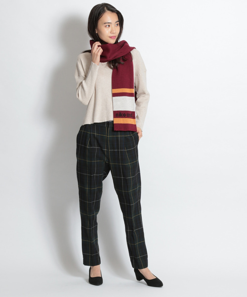 niko and...(ニコアンド)の「VISナイロンリブVネックプルオーバー(ニット/セーター・レディース・ブラック/ベージュ/レッド/チャコール・MEDIUM/LARGE)」の7枚目の写真