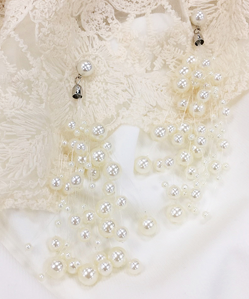 apres jour(アプレジュール)の「【apres jour×ARIAZ】パールシャワーピアス(ピアス(両耳用)・レディース・シルバー・FREE)」の2枚目の写真