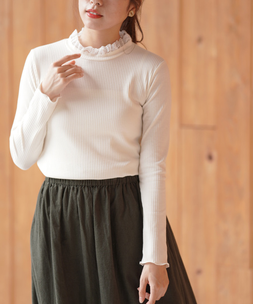 rps(アールピーエス)の「三角リブレースフリルネックプルオーバー(Tシャツ/カットソー)」|アイボリー